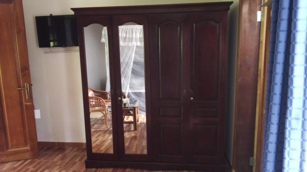 White Horse Inn Kabale Екстериор снимка